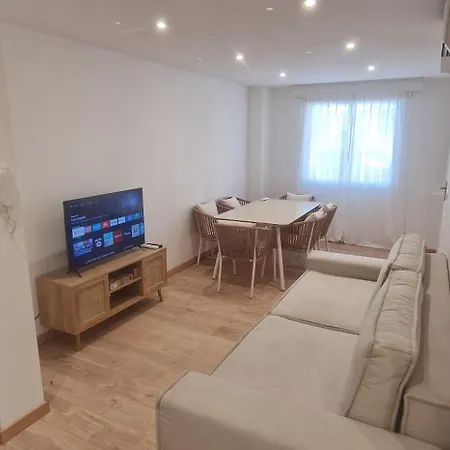 Apartman Newly Renovated 5min & 2min Train Station